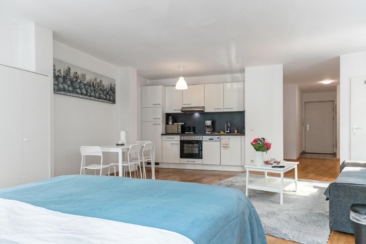 Gasometer Apartment - Designer Building With Amazing View Viena Exterior foto